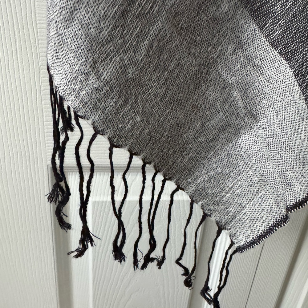 🌷Black, White, Grey, Silver Pashmina-Like Scarf Wrap w/ Fringe - Picture 8 of 8